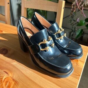 Bottega Veneta Monsieur Calfskin Pumps in Black